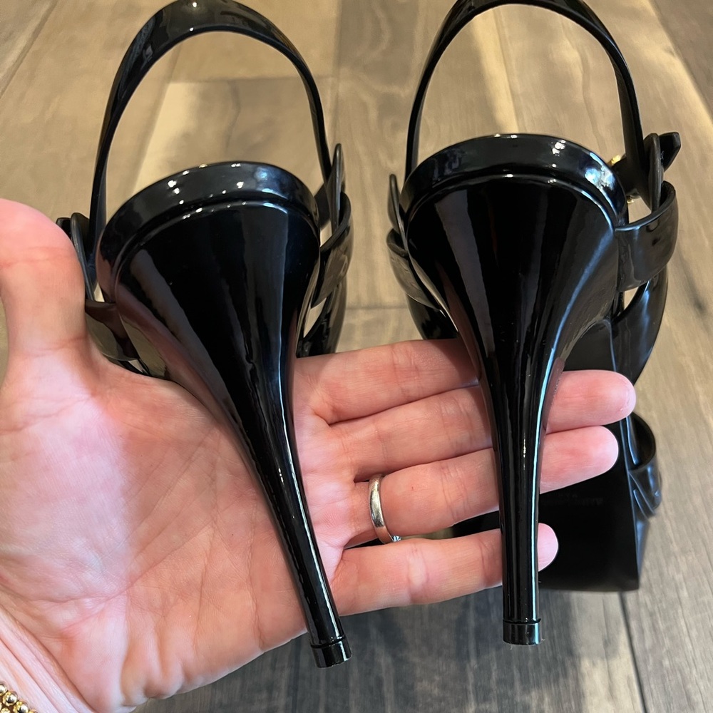New Saint Laurent black patent tribute sandal heels 4” - Picture 8 of 9